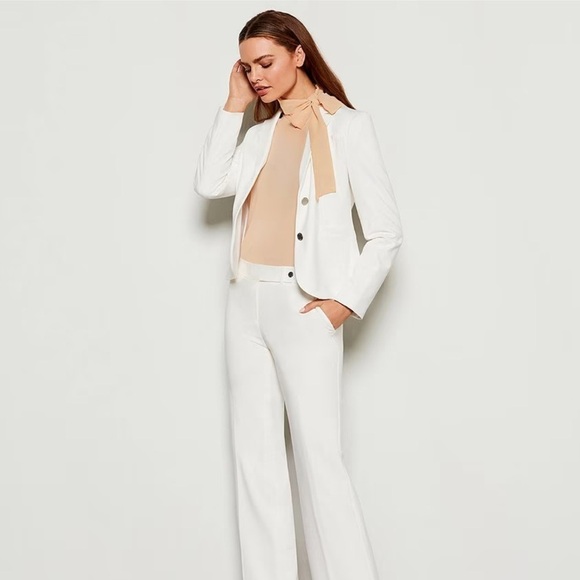 Calvin Klein White Luxe Stretch 2 Button Notch Lapel Long Sleeve Blazer 2 - Picture 1 of 6